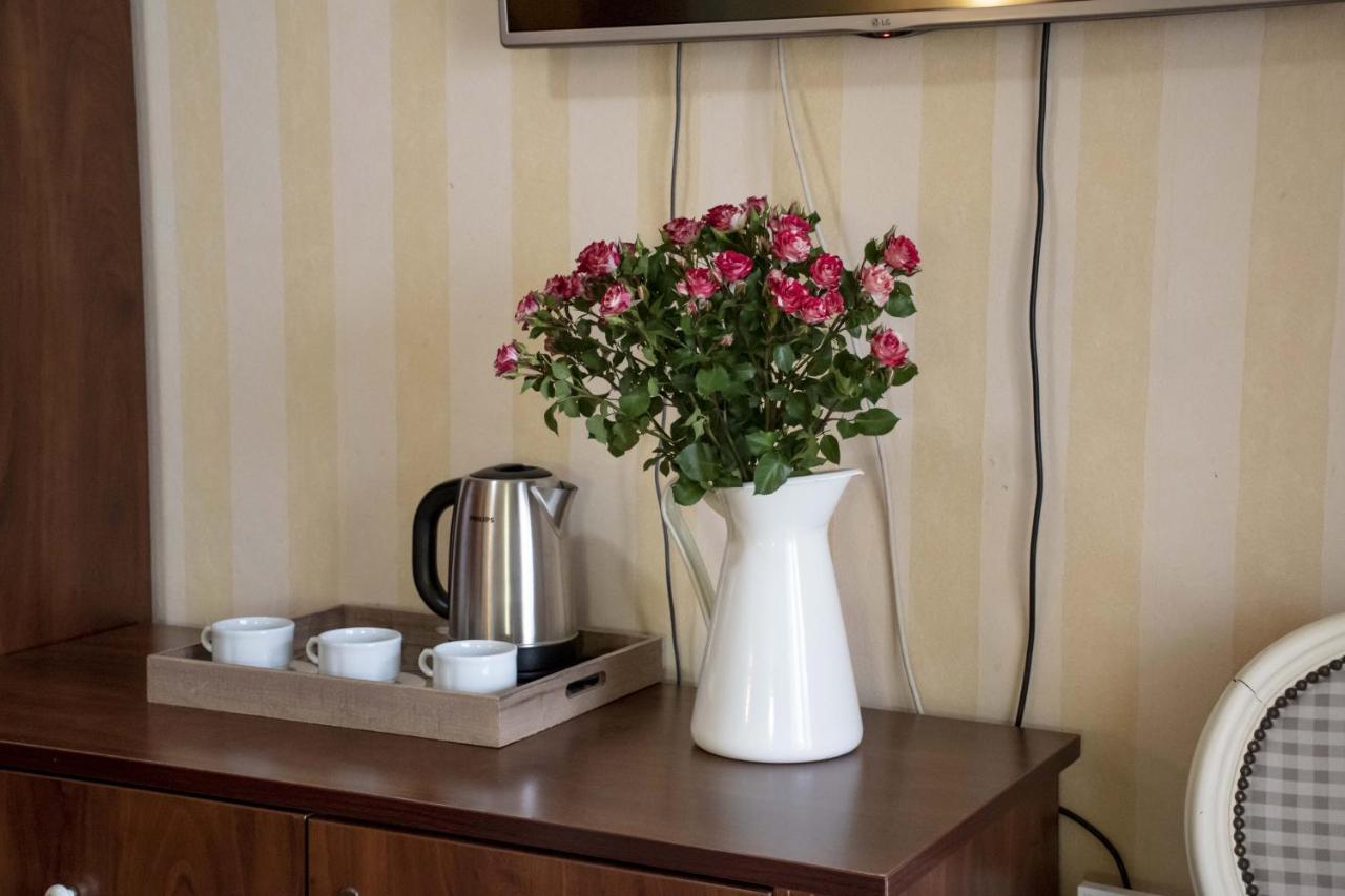 Mali Hotel Porat Будва Екстер'єр фото